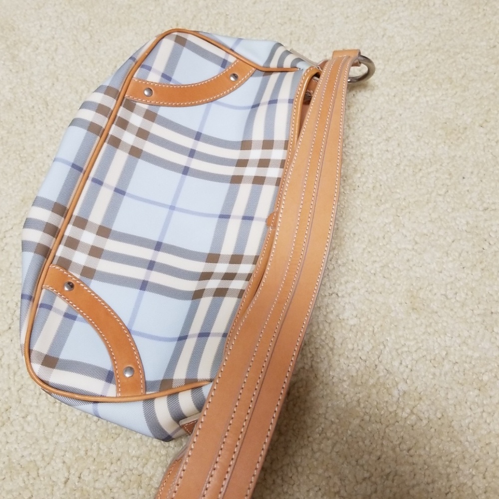 Authentic Burberry purse- firm price - Picture 3 of 8